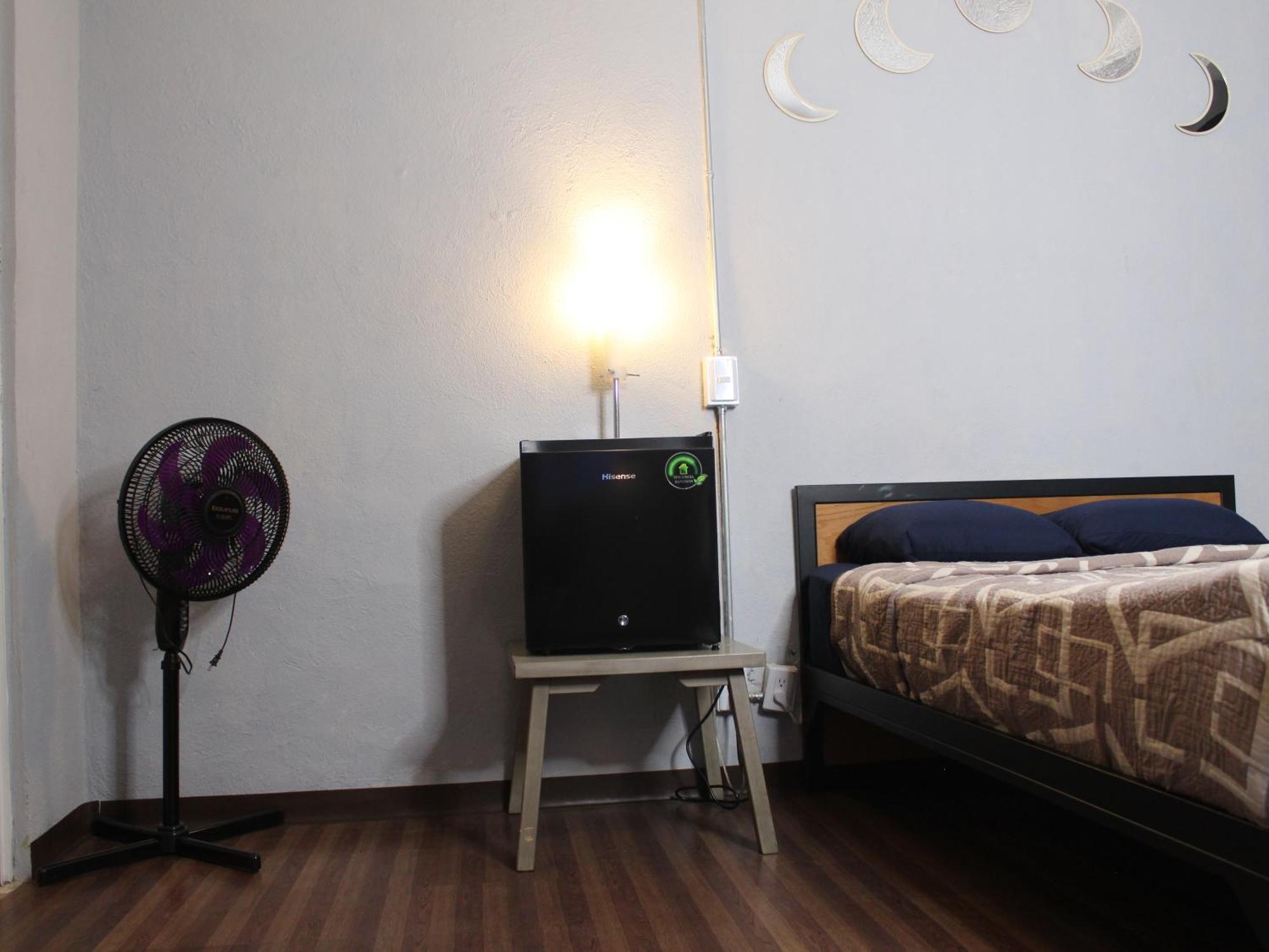 Hostal La Loteria Гвадалахара Екстер'єр фото